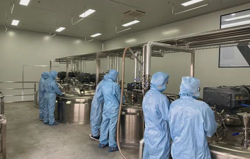 碧蓮生物 如何找有實力的工廠幫忙生產(chǎn)加工一套精華水乳霜套盒